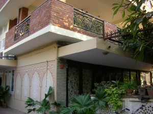 Front Facade- Magpie Villa